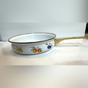 VTG NOS Enamel Fry Pan Fruit and Vegetable Motif Skillet 1970s Cookware